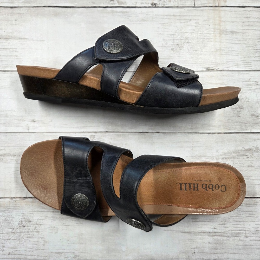 Cobb Hill Sandals Women 11N Black Leather Wedge Slide Medallion CAV10BK Comfort